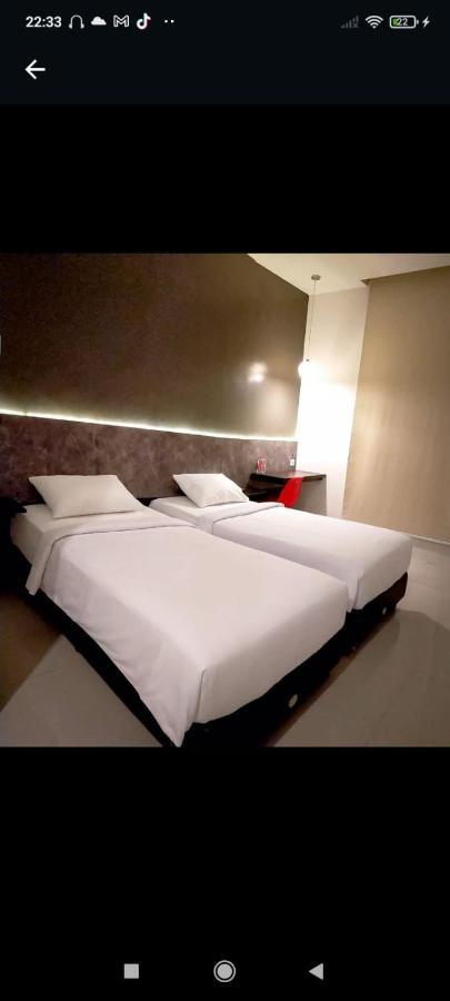 Cendana Coliving Solo Baru Hotel Exterior photo
